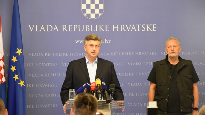 Plenković: Ne prihvaćam ostavku ministra obrane, angažman pripadnika oružanih snaga bio je pravodoban i učinkovit